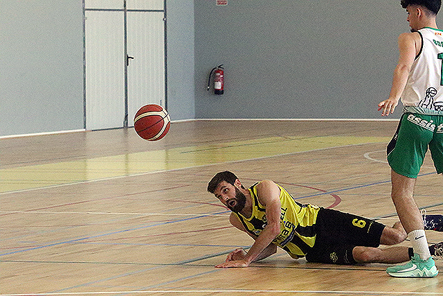 Basquet EBA Pinta B CB Es Castell- Quart Play Out