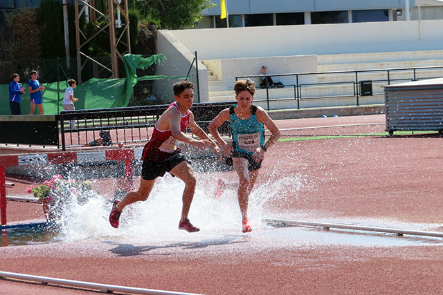 Marc Truyol (azul) - mínima sub16 en 1500m obst.