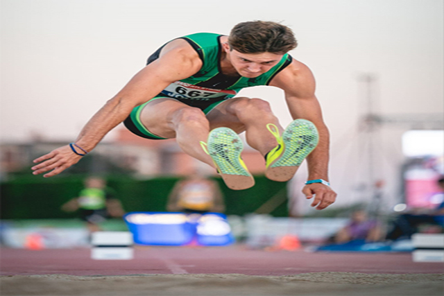 Nico Vila - Triple Salto1