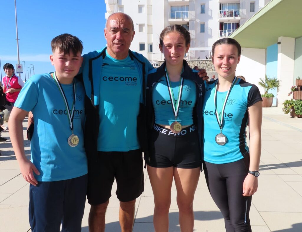 T.Scanlon, A.Truyol, I.Moya con su entrenador