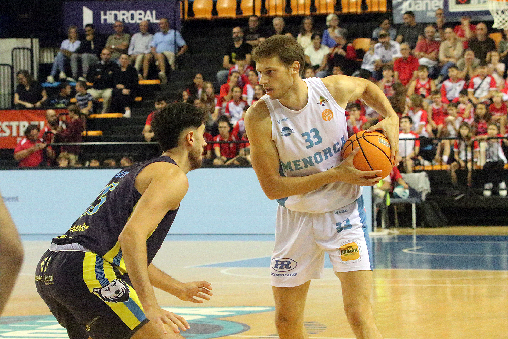 Hestia Menorca- Ourense_FIOL6837