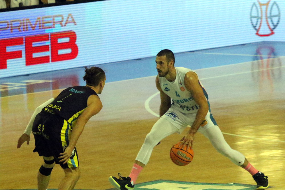 Hestia Menorca- Ourense_FIOL6929