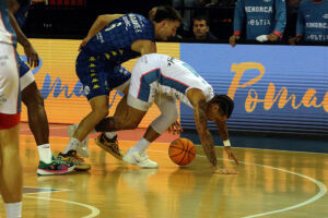 Basquet LEB Or Hestia Menorca-Oviedo_FIOL9640