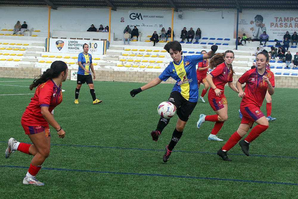 Fútbol fem UD Mahón- Collerense