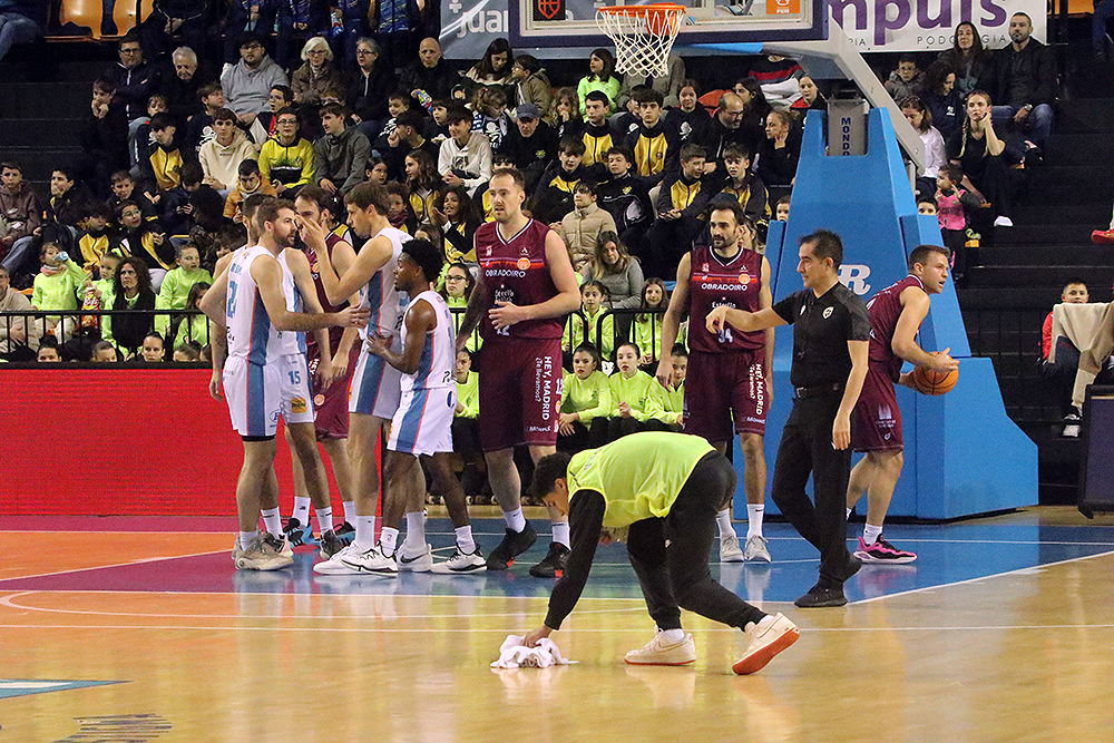 Basquet 1º FEB Hestia Menorca- Obradoiro