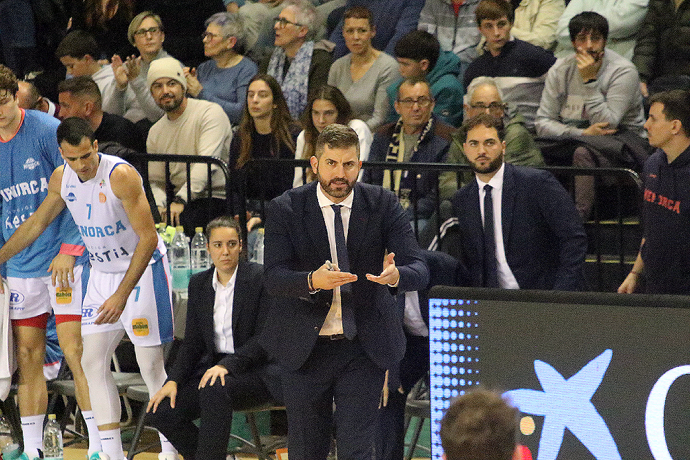 Basquet 1º FEB Hestia Menorca- Palencia