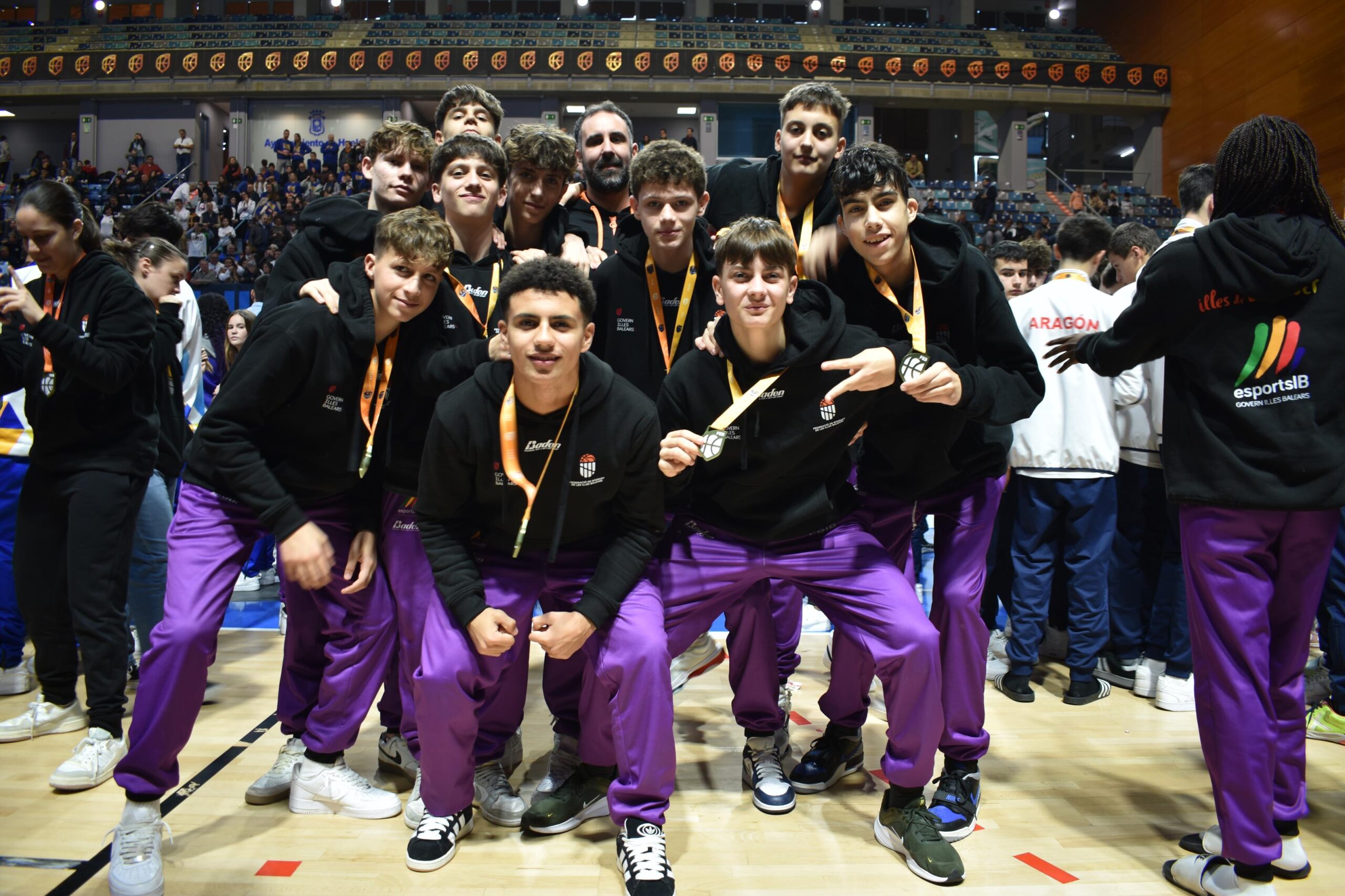 INFANTIL MASCULÍ VUITENS D'ESPANYA (3200x2400)