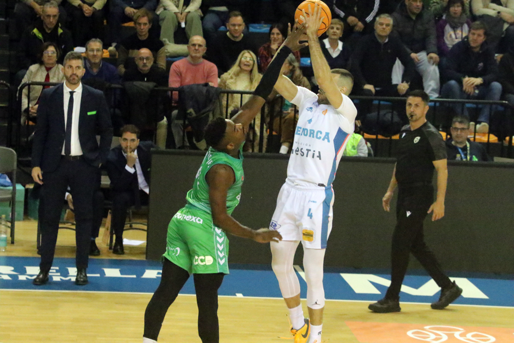 Basquet 1º FEB Hestia Menorca- Amics Castelló