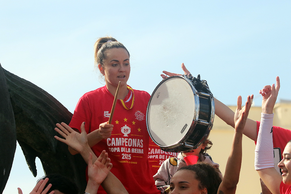 Celebración Avarca de Menorca-capeonas Copa Reina 25