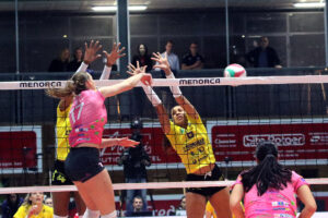 Cuartos Copa de La Reina 25 CV Sayre CC La Ballena-Hidramar Emalsa Gran Canaria