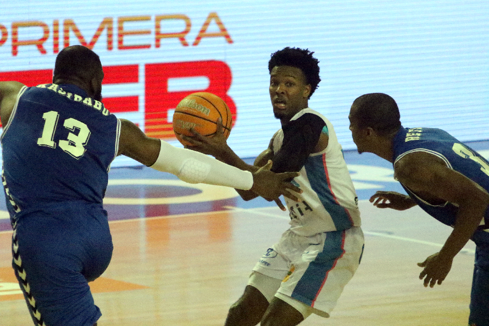 Basquet 1º FEB Hestia Menorca- Betis