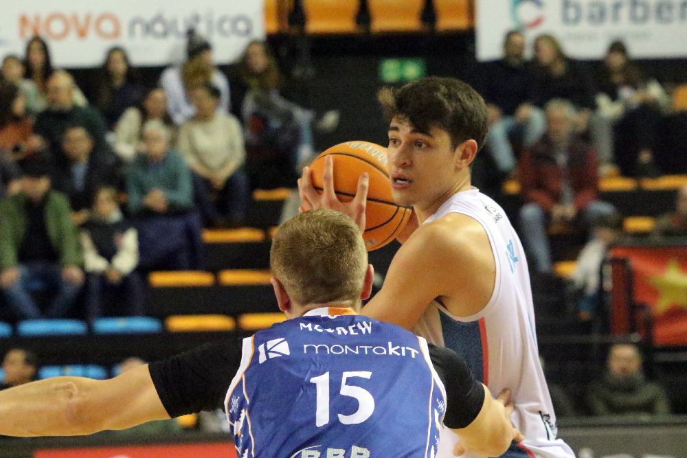Basquet 1º FEB Hestia Menorca- Fuenlabrada