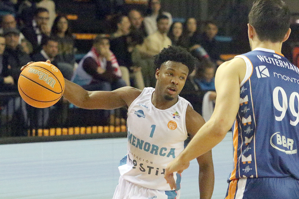 Basquet 1º FEB Hestia Menorca- Fuenlabrada