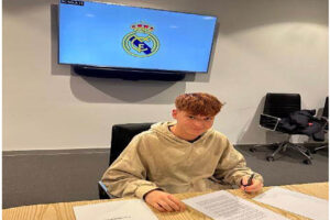 Gabriel Carretero, nuevo futbolista profesional del Real Madrid