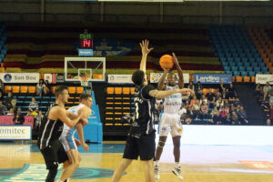 Basquet 1º FEB Hestia Menorca- Cartagena