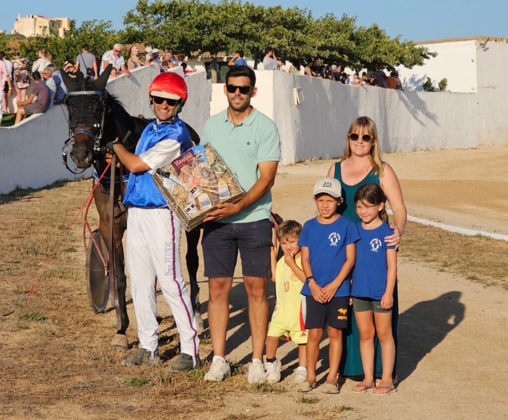 c0e74267-3b74-40b6-9e8a-8ddba3881602