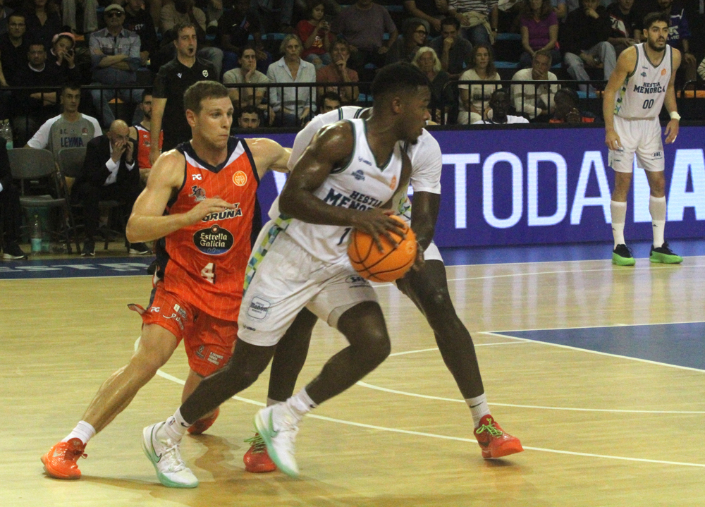 Hestia Menorca-Coruña