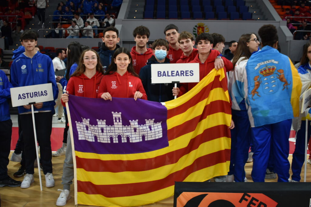 Jugadors de totes les seleccions a l'entrega de premis