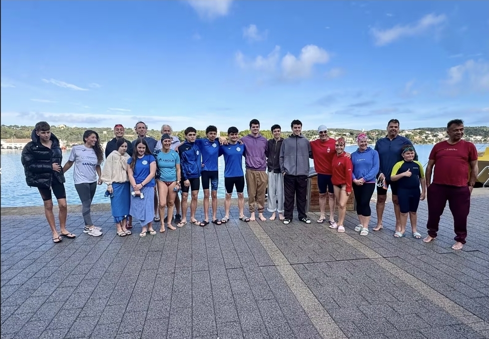 Travesía a nado puerto maó