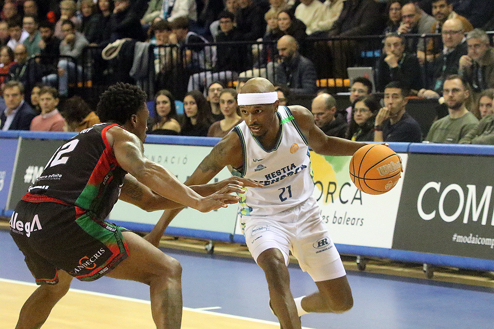 Basquet 1ª FEB Hestia Menorca- Cantabria