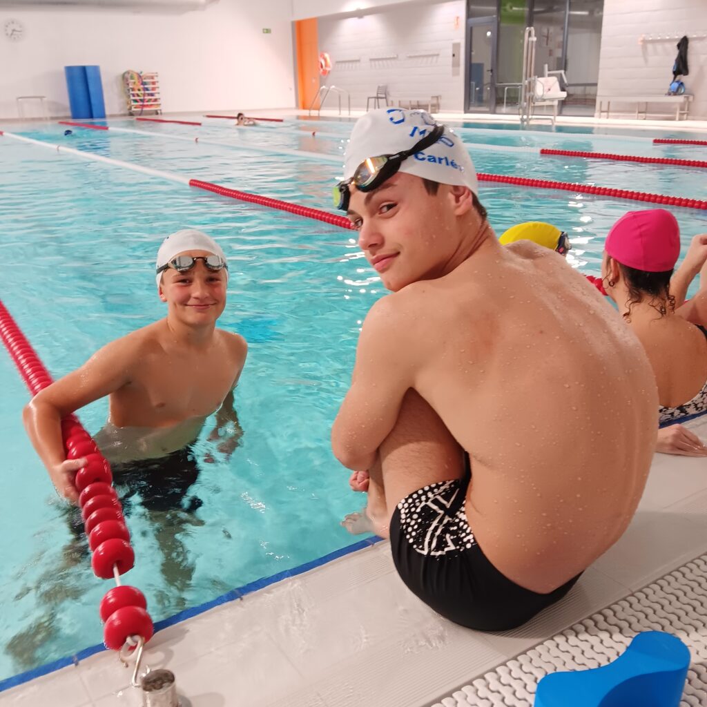 Mar Carlés, assegut, piscina nova Maó, desembre 25