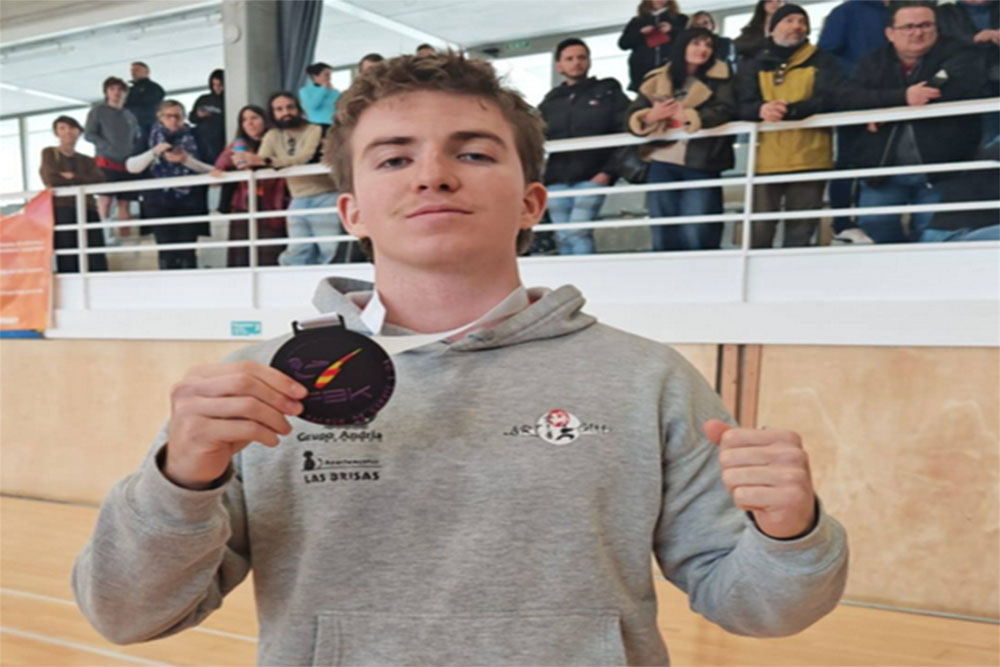 Hiro Monzino, campeón de Baleares de kumite open-Art Gim