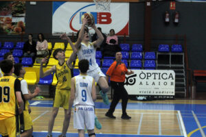 Jovent-Es Castell Cadet masculi X (16)