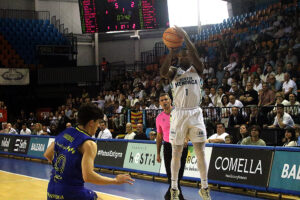 Basquet 1ª FEB Hestia Menorca- Ourense