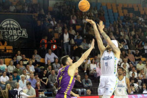 Basquet 1ª FEB Hestia Menorca- Palencia