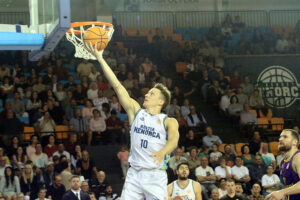 Basquet 1ª FEB Hestia Menorca- Palencia