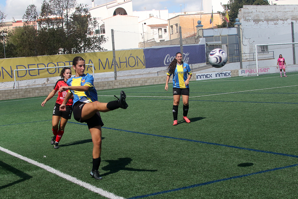 Futbol fem Aut 26 UD Mahón-Sineu