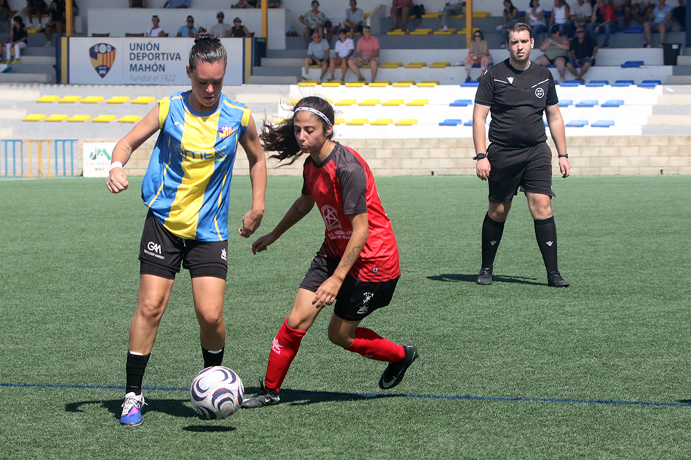 Futbol fem Aut 26 UD Mahón-Sineu